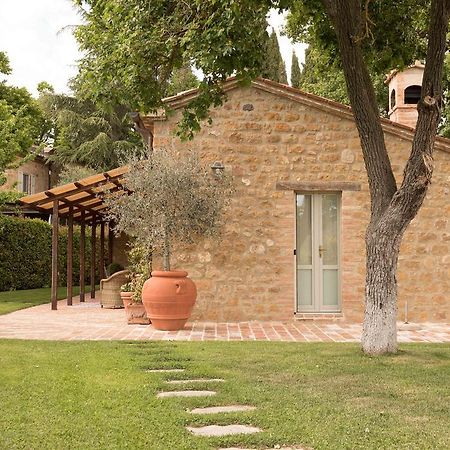 Tenuta Santo Pietro Пиенца Екстериор снимка