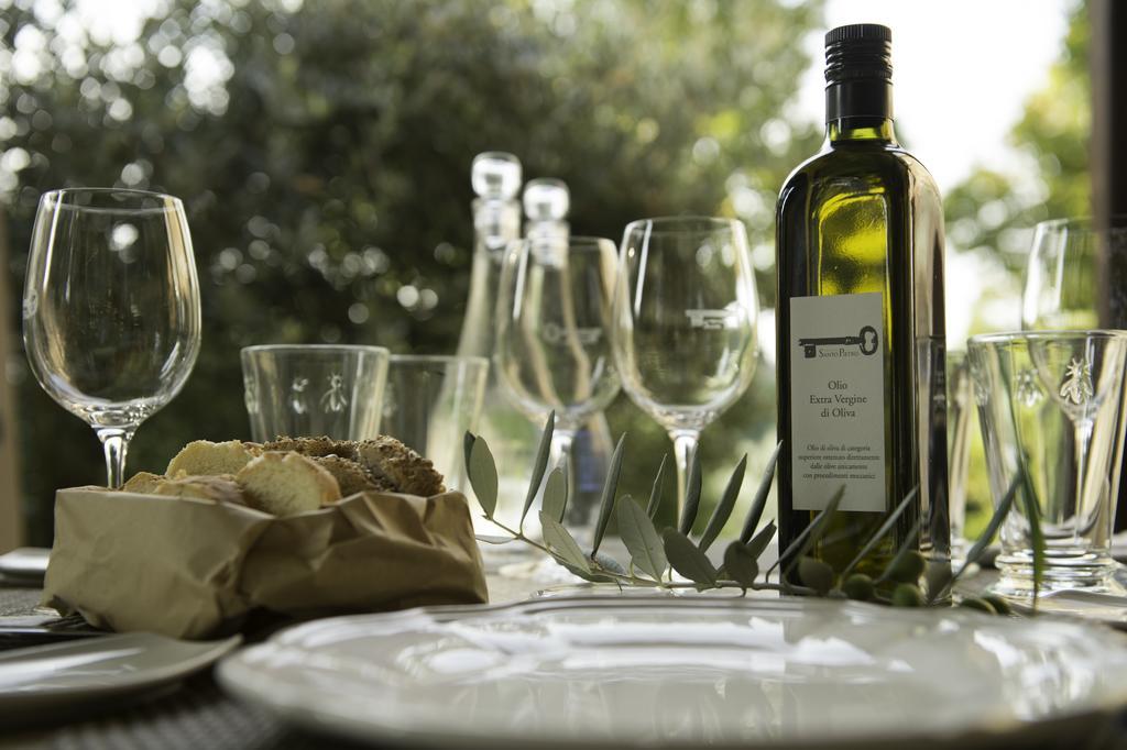 Tenuta Santo Pietro Пиенца Екстериор снимка