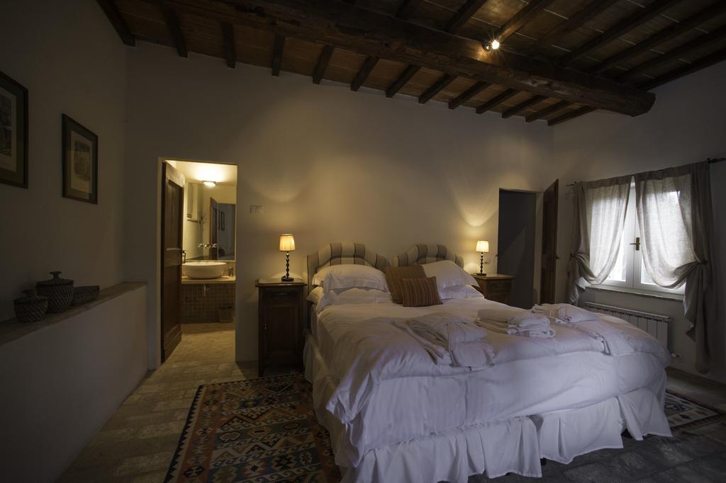 Tenuta Santo Pietro Пиенца Екстериор снимка