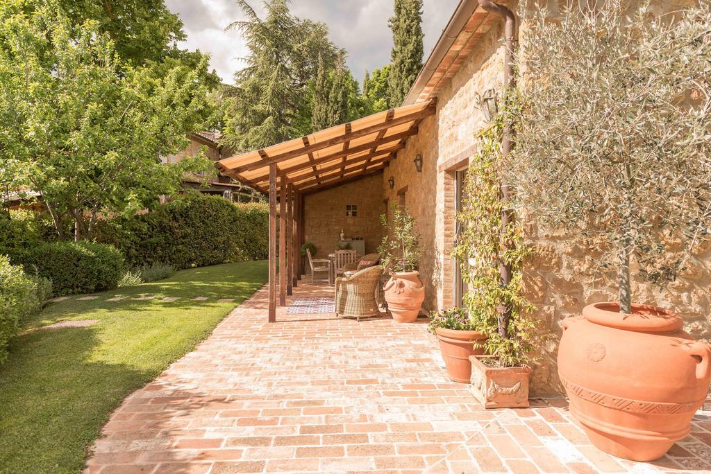 Tenuta Santo Pietro Пиенца Екстериор снимка