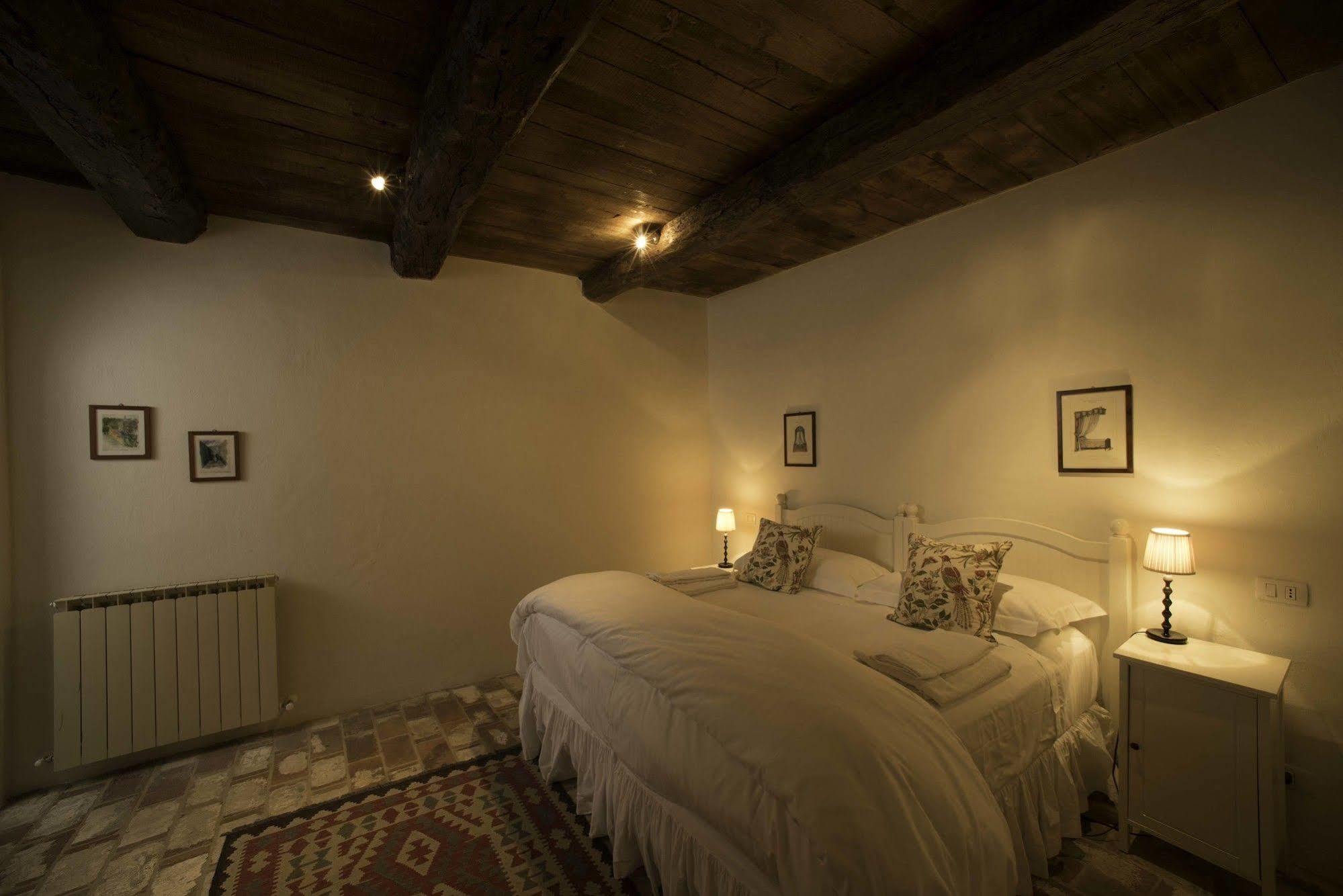 Tenuta Santo Pietro Пиенца Екстериор снимка
